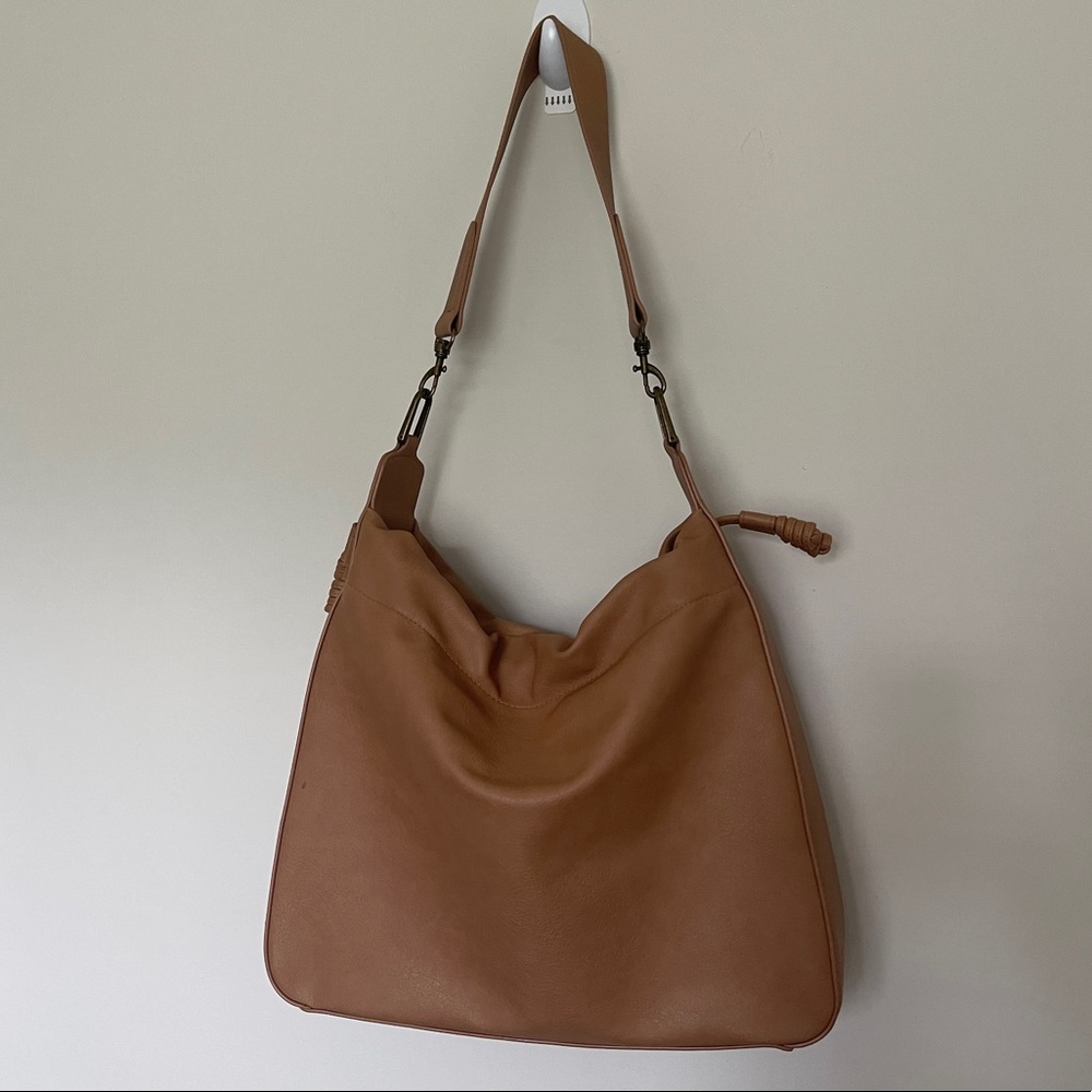 Universal Thread Shoulder Bag